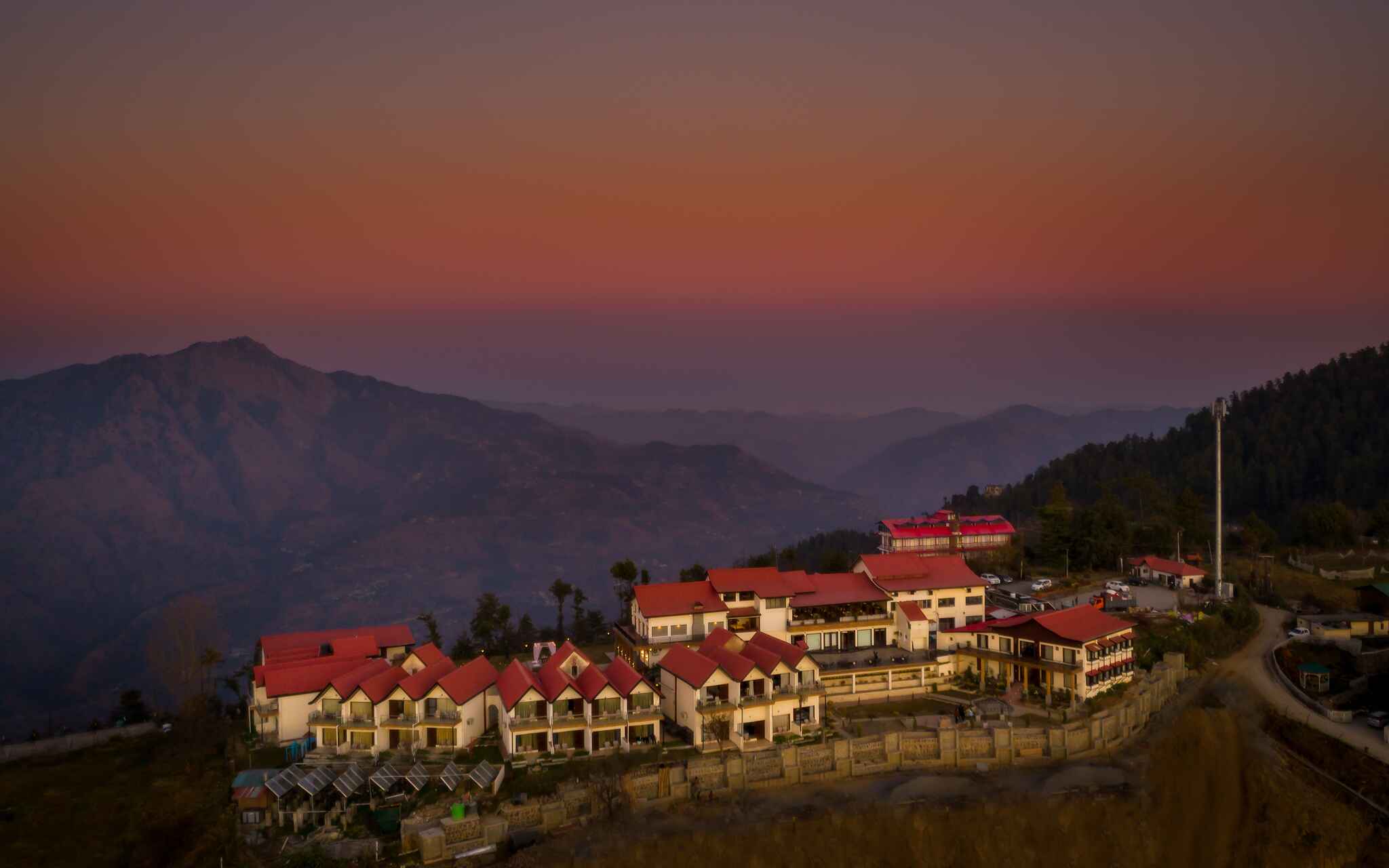 Best Destination Wedding Venue Near Delhi for a Royal Mountain Celebration